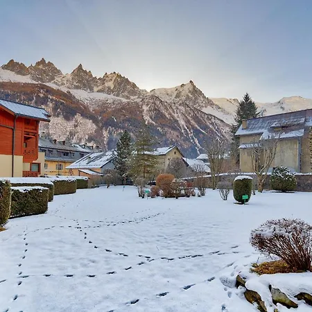 Petite Jardin: Via Des Traz B Chamonix Mont Blanc