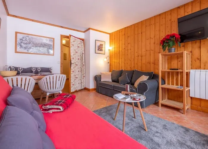 Petite Jardin: Via Des Traz B Apartment